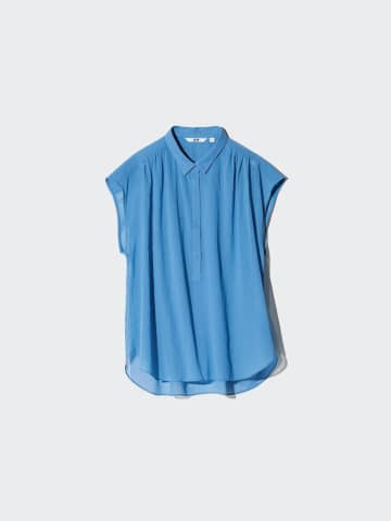 今季は白より黒より“この色”！【UNIQLO】大人の垢抜け♡「ブルー色ブラウス」