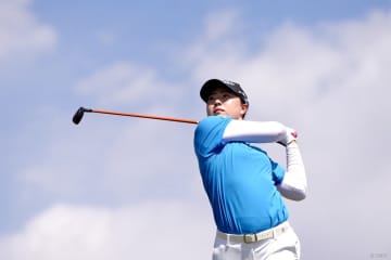 竹田麗央「65」で7位に急浮上 山下美夢有も「66」で10位