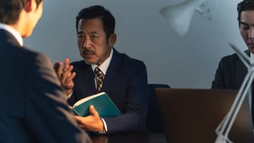 税務調査官「優秀な息子さんだ」…51歳男性、神童と呼ばれた23歳息子の「アメリカ留学費用3,000万円」を経費計上→税務調査で課された〈衝撃の追徴税額〉に悲鳴【税理士が解説】