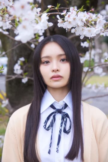 櫻坂46、四期生 目黒陽色＆浅井恋乃未の撮り下ろし写真と手書きプロフィールを公開
