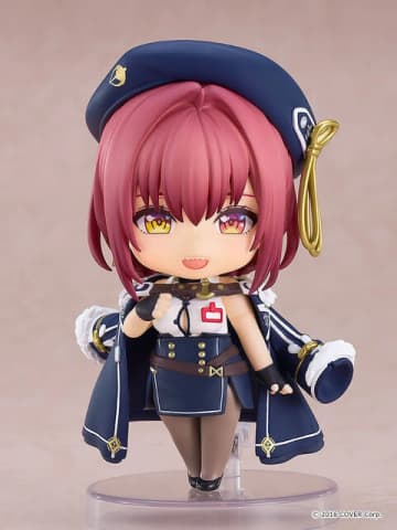 OL衣装のホロライブ「宝鐘マリン」がチャーミング！ギザ歯な「笑顔」や頬を染めた「焦り顔」も楽しめる