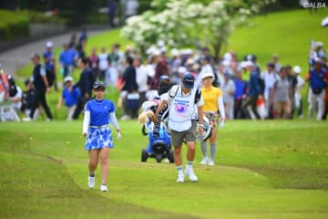 ＜速報＞菅沼菜々が後続に3差をつけてラスト3ホールへ　2位に大里桃子らが続く