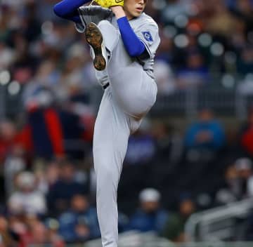 ドジャース・佐々木朗希、MLB初勝利の権利持って降板　3時間の開始遅延も5回3失点の粘投　打線が大量援護で後押し