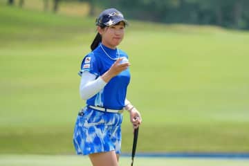 菅沼菜々、涙の復活ツアー3勝目！　昨季スランプでシード喪失、広場恐怖症も抱える25歳がカムバック