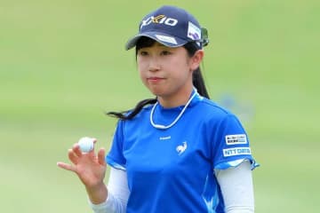 菅沼菜々、復活Vに涙で照れ隠し「撮らないで！」　昨季シード喪失→1年7か月ぶり3勝目「信じられない」