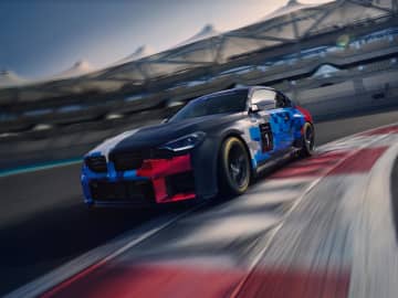 BMWが最新のレース用車両「BMW M2レーシング」を発表、2026年シーズンより導入開始