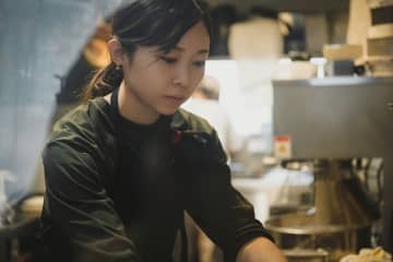 25歳で店を背負うシェフパティシエに！ミシュラン星付きレストランを経て、自身のブランド「ka ha na -菓 葉 絆-」へ 根本理絵さん(前編)【女性パティシエの履歴書vol.2】