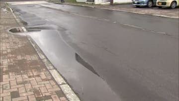 「痛い痛い」路上で背中刺され男性重傷…散歩していた人が発見　犯人は逃走　北海道・倶知安町
