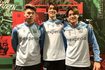 またも怪我に泣いた日本代表FW。そして互いを刺激し合う“NEC三世代トリオ”はさらに絆を深めた。「どこに行ったって正解にするのは自分」【現地発】