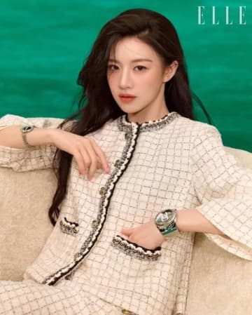 コ・ユンジョン、グラビアで人形のような美しさをアピール！