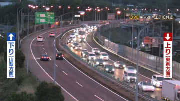 ゴールデンウイーク、Uターンラッシュきょうとあすがピーク　高速道路上りで渋滞