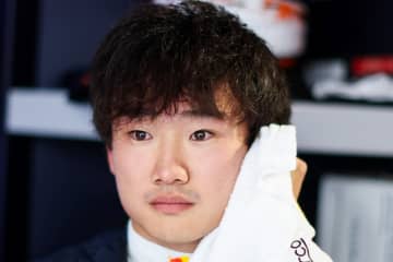 角田裕毅がマシン降車直後に見せた“闘争心あふれる”一幕が話題に「いかに意欲的か分かる」「結果に満足していない」「初めて見た」