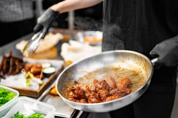 「こんな店じゃなかったのに」家族の思い出のレストランに行くも → 料理の味以上に『残念だった変化』