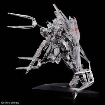 特別感マシマシ！逆シャアの「νガンダム」「サザビー」がメカニカルクリアでMGガンプラ化