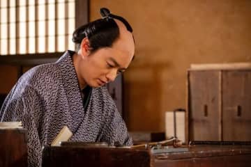 【べらぼう第18回あらすじ】蔦重（横浜流星）が捨吉（染谷将太）と名乗る男に出会う