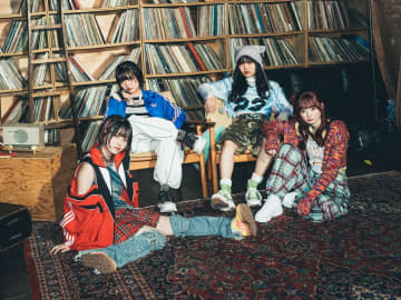 ガールズバンド・NEK!、デビュー曲「Get Over」ライブ映像を初公開＋オンラインショップ開設