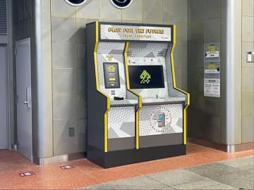JR秋葉原駅でレトロゲーが遊べる！？突如現れた謎のアーケード筐体の正体は…担当者に直撃取材！