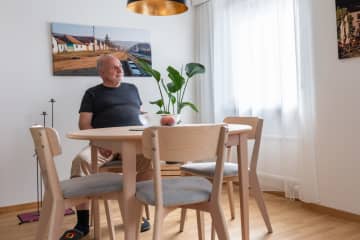 ルーマニアの孤児院で「父」と呼ばれたスイス人