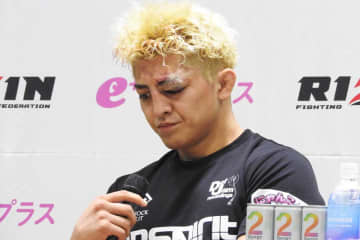 【RIZIN】朝倉未来に大流血敗戦の鈴木千裕「しっかり休みます」　強行出場も「土俵にあがった時点で言い訳ない」