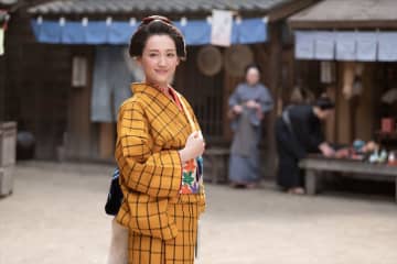 『べらぼう』綾瀬はるか“九郎助稲荷”が再び人の姿に化けて登場　蔦重（横浜流星）、田沼意次（渡辺謙）との共演シーンも【しっぽあり】