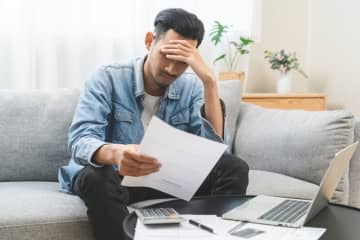 賃金が未払いのまま会社が倒産したら「給料」は受け取れない？　「売上低下は社員たちにも責任がある」というのは未払いの理由になるの？