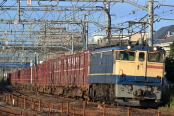 【消えゆく国鉄型機関車】JR貨も定期運用終了...数減らす“万能直流機”「EF65PF」の現在地