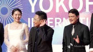 【動画】八嶋智人、生声コーレスで盛り上げ　秋田汐梨らと「横浜国際映画祭」レカペ