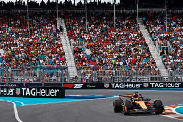 F1コースに降臨した世界的金髪シンガー　マイアミGPでの大役がX話題「可愛いな」「美しい」