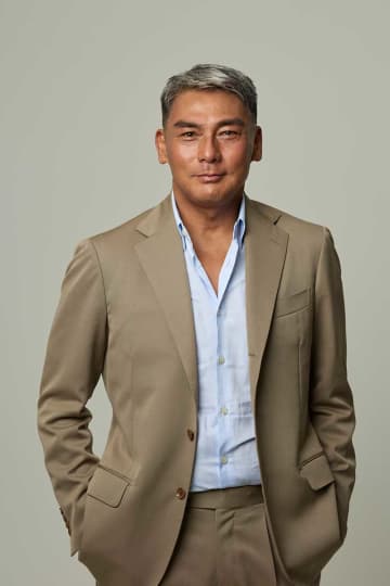 宍戸開がGATEとマネジメント契約締結　ベッキーやハリセンボン、R-1王者・友田オレらが所属