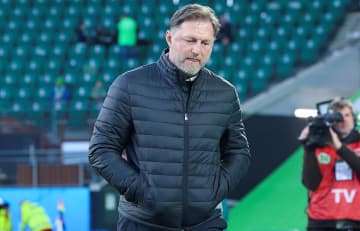 ヴォルフスブルクがハーゼンヒュットル監督を解任…リーグ戦8試合未勝利で決断