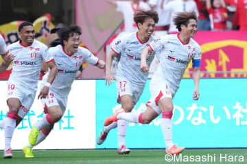 元サッカー日本代表が｢東海ダービー｣で激突！エース乾貴士ら清水攻撃陣を名古屋｢19歳イケメン新星｣が完封