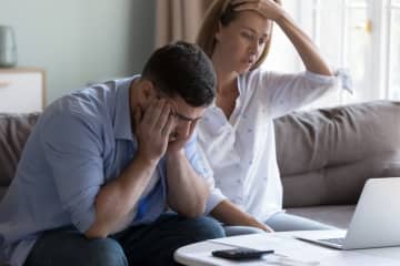 【実録】夫の会社で家賃補助が「最大7万円」のわが家。固定給28万円でも貯金できてたけど、39歳で“打ち切り”になったら家計が苦しく…！「5人家族」のわが家のケースと対策について