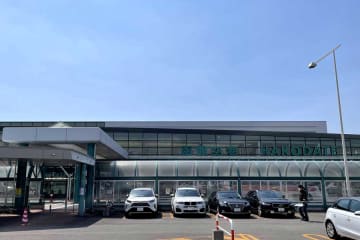 函館空港、カーシェアサービス開始　3社が車両配備