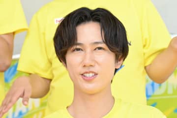 阿部亮平　嵐・櫻井翔からもらった〝お守り〟明かす「お仕事のときとか、付けさせていただいています」