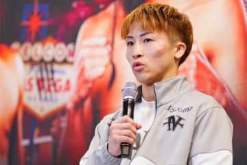 井上尚弥、奮闘カルデナスと笑顔のハグ「映像より強い」　同時会見で先制ダウンに敬意「凄く対策している」