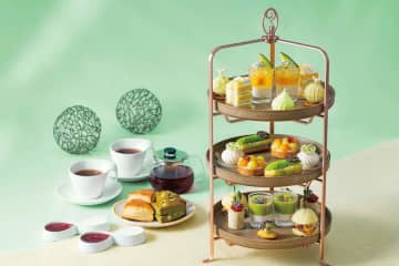 ローズホテル横浜、「メロンのアフタヌーンティー」を提供