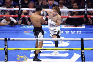 井上尚弥がまさかの〝苦戦〟　カルデナスにＴＫＯ勝ちもキャリア２度目のダウン喫す