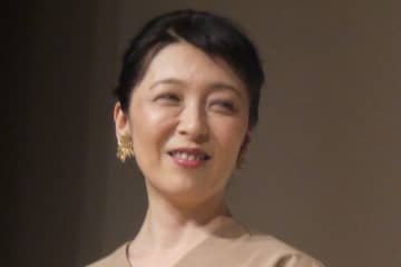 『東京ラブストーリー』で有名に！57歳女優“気迫のすっぴん顔”にファン感嘆…ブレイクから34年も“未婚”で気になる恋愛模様