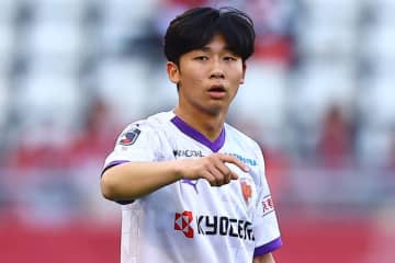 「えっ、青天の霹靂」昨季J１で衝撃デビューを飾った20歳の有望株が“不適切な行為”。京都との契約を双方合意の下で解除
