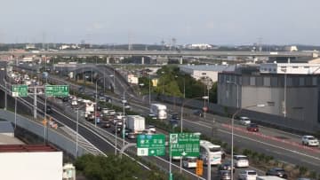 【渋滞情報】中央道小仏トンネル先頭に22km・関越道東松山IC付近を先頭に21km・東名高速の横浜町田IC付近先頭に17km　上りの混雑は夜まで続く見通し