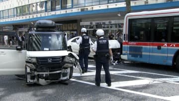 酒気帯び運転の車が衝突する瞬間映像　現行犯逮捕された31歳男の呼気から基準値3倍のアルコール検出　8台絡む事故で11人ケガ　神奈川・横須賀