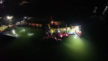 中国貴州省の遊覧船転覆事故、死者10人に