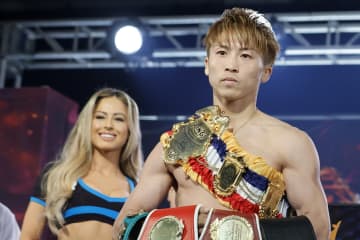 「破壊力ヤバかった」井上尚弥戦を彩った米ラウンドガールの筋肉美。日本とは“ひと味違う”雰囲気にファン驚き「なんだこりゃ」「別格やなー！」