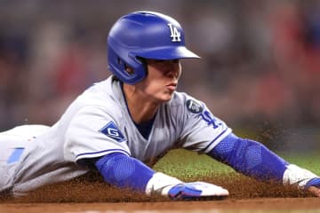「大谷翔平はハイタッチをかわして…」代走キム・ヘソンの二盗→三塁疾走を米韓メディア絶賛「電撃的なランニング」「足は十分に輝いた」