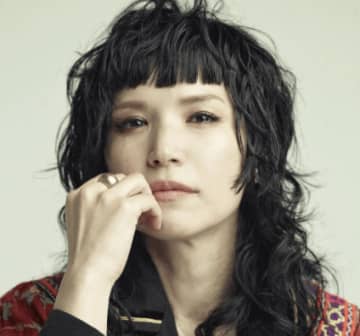 「意外すぎる素顔を暴露！！」Superfly越智志帆、18年来親友の歌姫の"本当の姿"を明かす「子どもも惹きつける歌声」