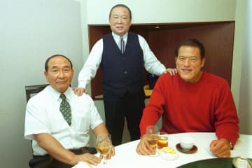 アントニオ猪木さんと新間寿さん〝本当の関係〟は…実弟・啓介氏、義理の息子・サイモン氏が貴重証言