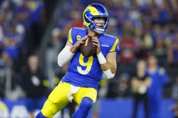 ラムズとQBスタッフォードが契約条件に最終合意、今季報酬は約68億円