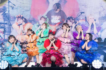 CANDY TUNE、2周年ライブ完走「みんなとすてきな景色を見ていきたい」　全19曲をバンド編成で披露