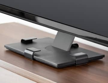 最大65型対応、震度6強の耐震テストをクリアしたテレビ転倒防止ストッパー、サンワサプライが発売