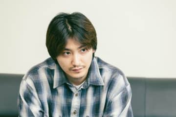 『おっさんずラブ』マロ役・金子大地が見た吉田鋼太郎の大きな背中と俳優業を自由に泳ぐ“独立後のいま”